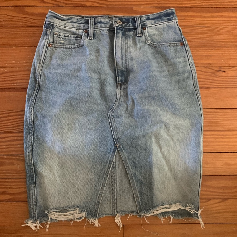 NWOT Abercrombie high waisted denim skirt